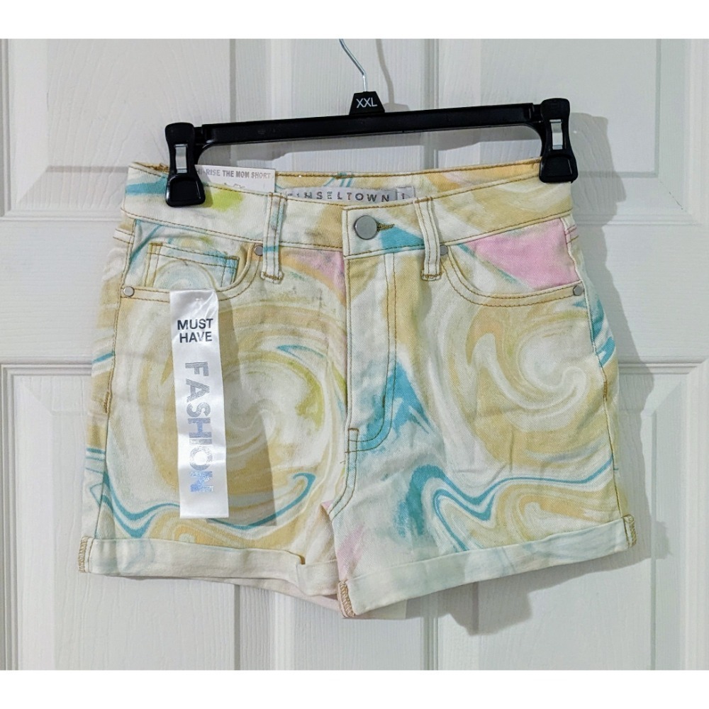 Hi-Rise Mom Shorts Swirl Print Denim Cuffed Hem Casual Trendy Size 1/25 NWT - Picture 7 of 10